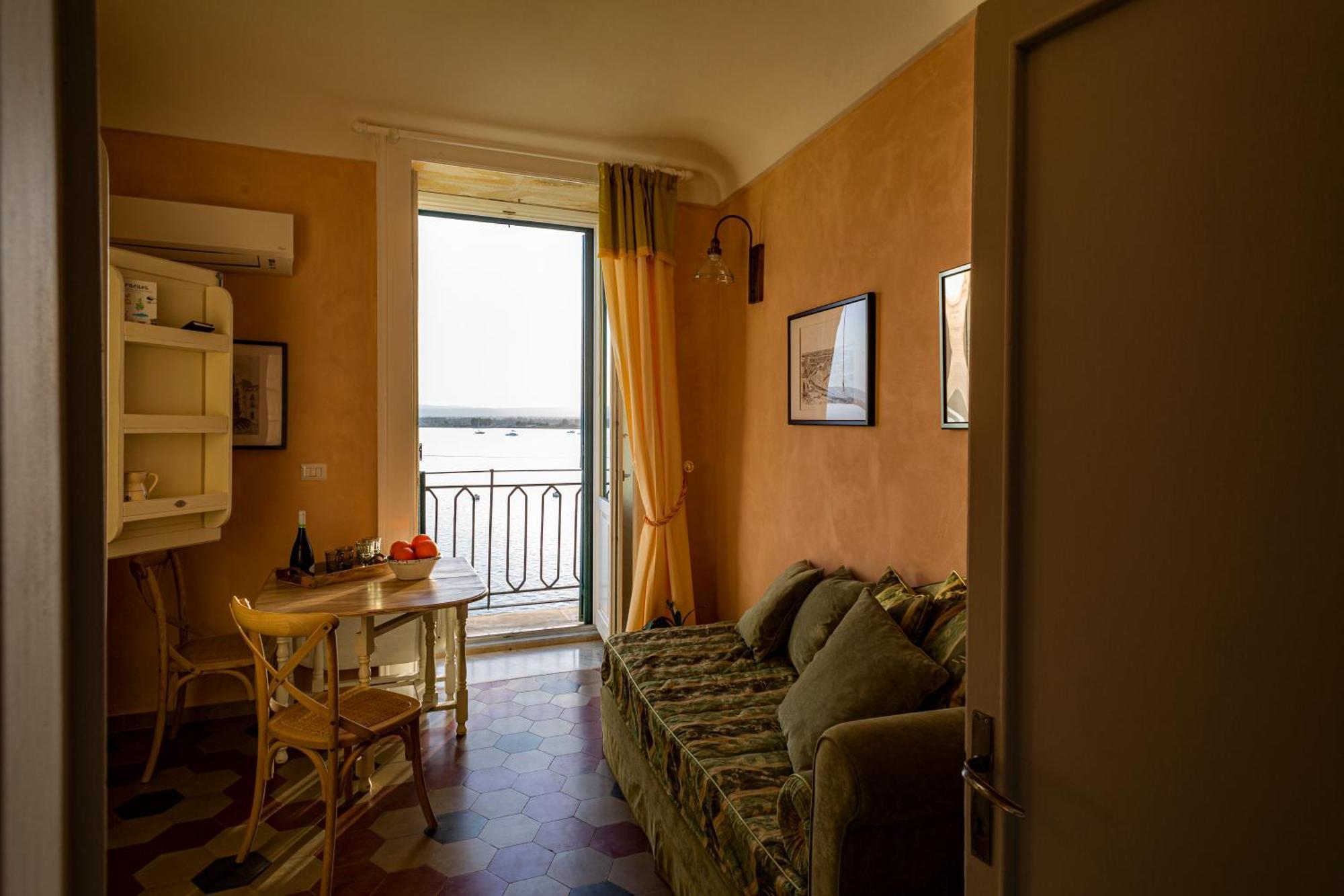 Dimora Di Ulisse Sea View Holiday Apartment Siraküza Dış mekan fotoğraf